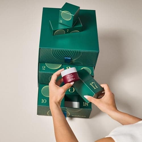 M. Asam MAGIC FINISH Adventskalender 2025 - 24 Beauty-Überraschungen im Wert von 212 € für Frauen am Weihnachtsmarkt